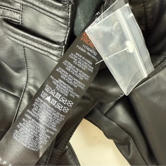 Topshop Pants Womens 6 Black Faux Leather High Rise Tapered Leg Cropped - Picture 5 of 9